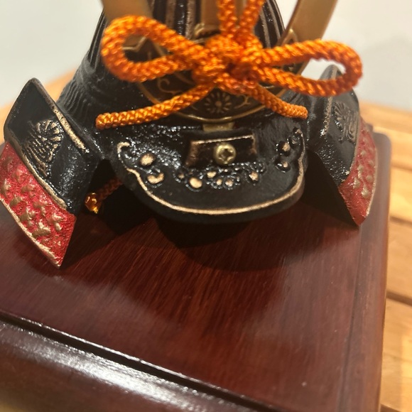 VINTAGE JAPANESE CAST IRON SAMURI WARRIOR KABUKO ARMOR HELMET REPLICA - Picture 10 of 13